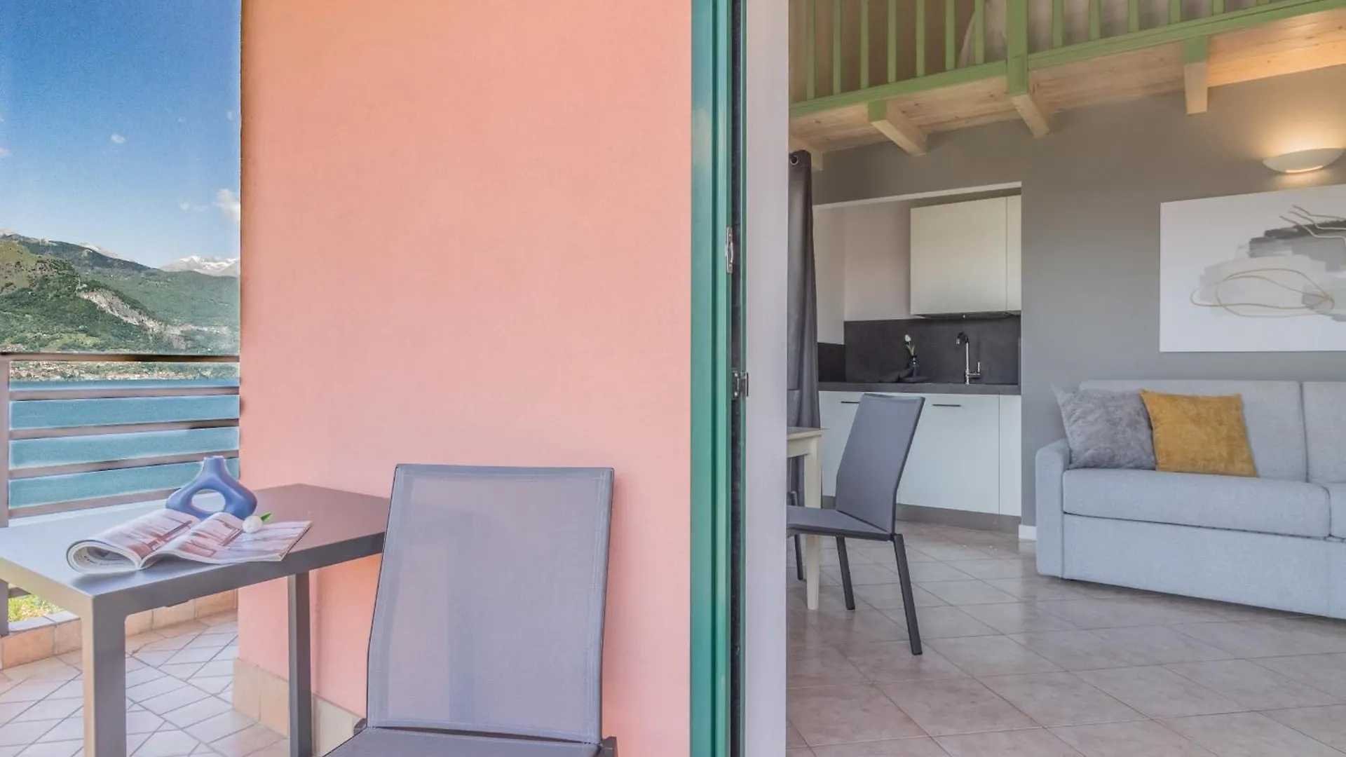 Brezza Del Lario Monolocale Con Soppalco By Varenna Holidays Dervio